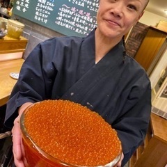 鮨・日本料理  ・洗い場男性1名.遅がけ片付け掃除男性1人.ホール女性1名の画像
