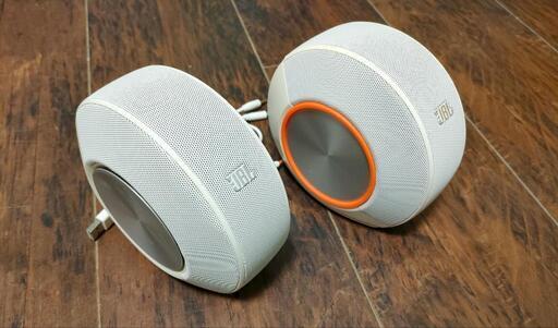 JBL Pebbles バスパワードスピーカー　おまけ付き