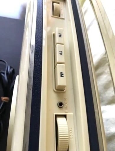 売り切れました、ありがとうございました‼️  BUSH RADIO ブッシュ・ポータブルラジオ（レプリカ） TR82