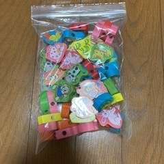 パズルと紐通しの画像