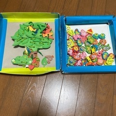 パズルと紐通しの画像