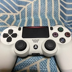 PS4コントローラー純正 ホワイトの画像