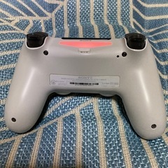 PS4コントローラー純正 ホワイトの画像