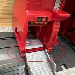 トミカ 変形出動 ! ビッグファイヤー　一部難ありの画像