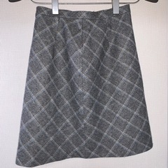 スカート　レディース　ウエスト64　ヒップ93　丈46　ブラックの画像