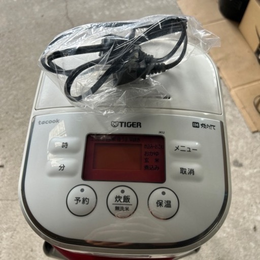 TIGER IH 炊飯器　ホワイト　3合炊き　JKU-A551 中古品