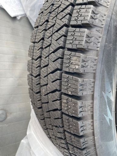 ブリヂストンブリザックVRX2 175/65R15 バリ山 4本  アクア フィット ノート スイフト等へ
