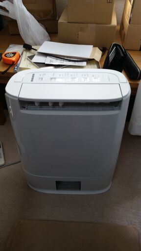 【売ります】Panasonic 除湿器 F-YZRX60 2018年製