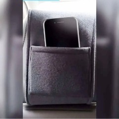 【新品】フィアット　ロゴ入りヘッドレストカバー　スマホケース付き　未使用‼️の画像