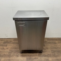 業務用　ステンレス　作業台　扉付き　店舗　厨房　W５３０ｘＤ４０...