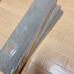 猫 爪とぎ4つ 2つは新品の画像