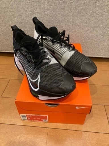 美品　ナイキ エア ズーム テンポ ネクスト% 26センチ　メンズ