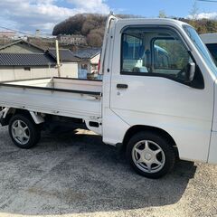 とても綺麗な軽トラ4WDオートマ　車検６年９月即戦力14年式
