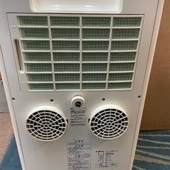 トヨトミ　スポット冷暖エアコン　TAD-22FW の画像
