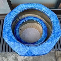 昭和レトロ　火鉢　2個　大小　水槽　植木鉢の画像