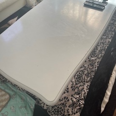 白こたつ　中古品　145×95×35