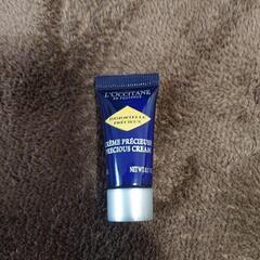 L'OCCITANE デイ&ナイトクリーム
