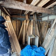 屋根板 敷板50束　杉　他にも沢山木はございます。の画像