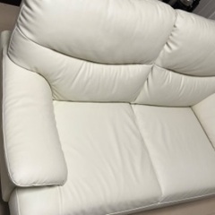2人用ソファ（合皮ホワイト、美品）