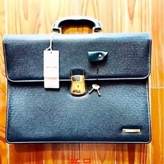 アタッシュケース 本革の中古が安い!激安で譲ります・無料で アタッシュケース 本革の中古が安い!激安で譲ります・無料で