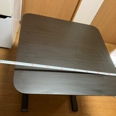 成約済み❌2人掛けリビングテーブルの画像