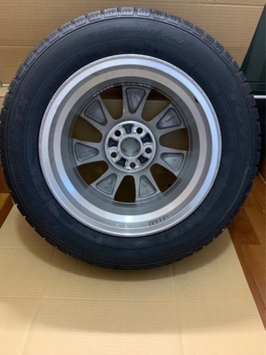 新品未使用トーヨースタッドレスタイヤ&トヨタ純正ホイル４本セット