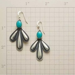 新品(未使用) 金属のイヤリングの画像
