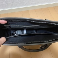 グレービジネスバッグの画像