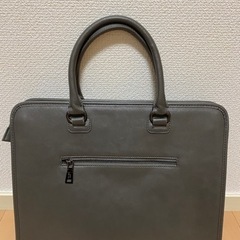 グレービジネスバッグの画像