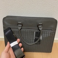 グレービジネスバッグの画像