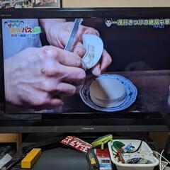 テレビ　東芝　REGZA　32型