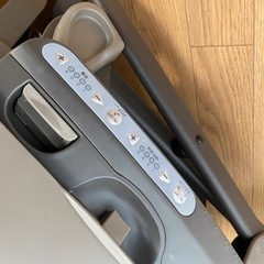 コンビ ホワイトレーベル ハイローチェアー ネムリラ の画像