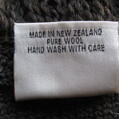★マフラー　　WOOL    　　  茶系色　　　美品の画像