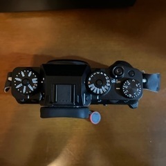 【美品】FUJIFILM X-T4 ボディ　ブラック　富士フィルムの画像