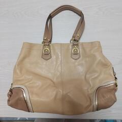 COACHのトートバッグ 2000円！の画像