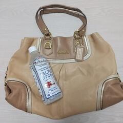 COACHのトートバッグ 2000円！の画像