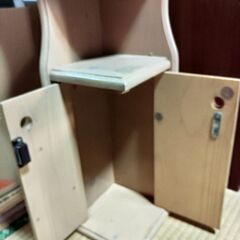 角用　小型　収納棚　お譲りします。積み込み比較的容易です。の画像