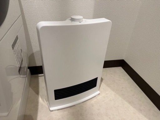 決まりました【美品】山善 小型セラミックファンヒーター 1200W