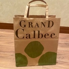 グランドカルビー  ショッパー紙袋 新品2枚 中古2枚 計4枚の画像