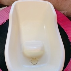 ベビーバス　黄色の画像
