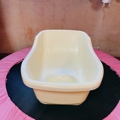 ベビーバス　黄色の画像