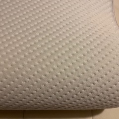 ☆ニトリ☆低反発枕☆ウレタンまくら☆波型☆首痛肩痛の方に☆の画像