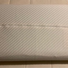 ☆ニトリ☆低反発枕☆ウレタンまくら☆波型☆首痛肩痛の方に☆の画像