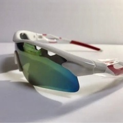 【新品】スポーツサングラス　フレーム白　未使用‼️の画像