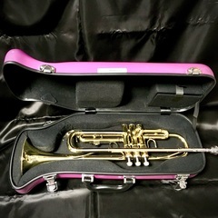 ヤマハ　YAMAHA トランペット　YTR-2320E フルメンテナンス済！可愛いシャイニーケース＆オマケ付！ピカピカです！の画像