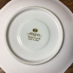 MAGNA  sango カップ&ソーサー　2客　と、ケーキ皿3枚の画像