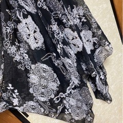 ロングワンピース マキシ 花柄 グレー ワンピース ドレスの画像