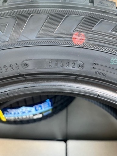 ⭐︎205/60R16 ダンロップ 新品スタッドレスタイヤ 2022年製⭐︎