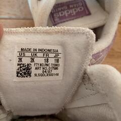 アディダス ファーストシューズの画像