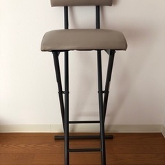 【無料】折りたたみ椅子　小型で軽量